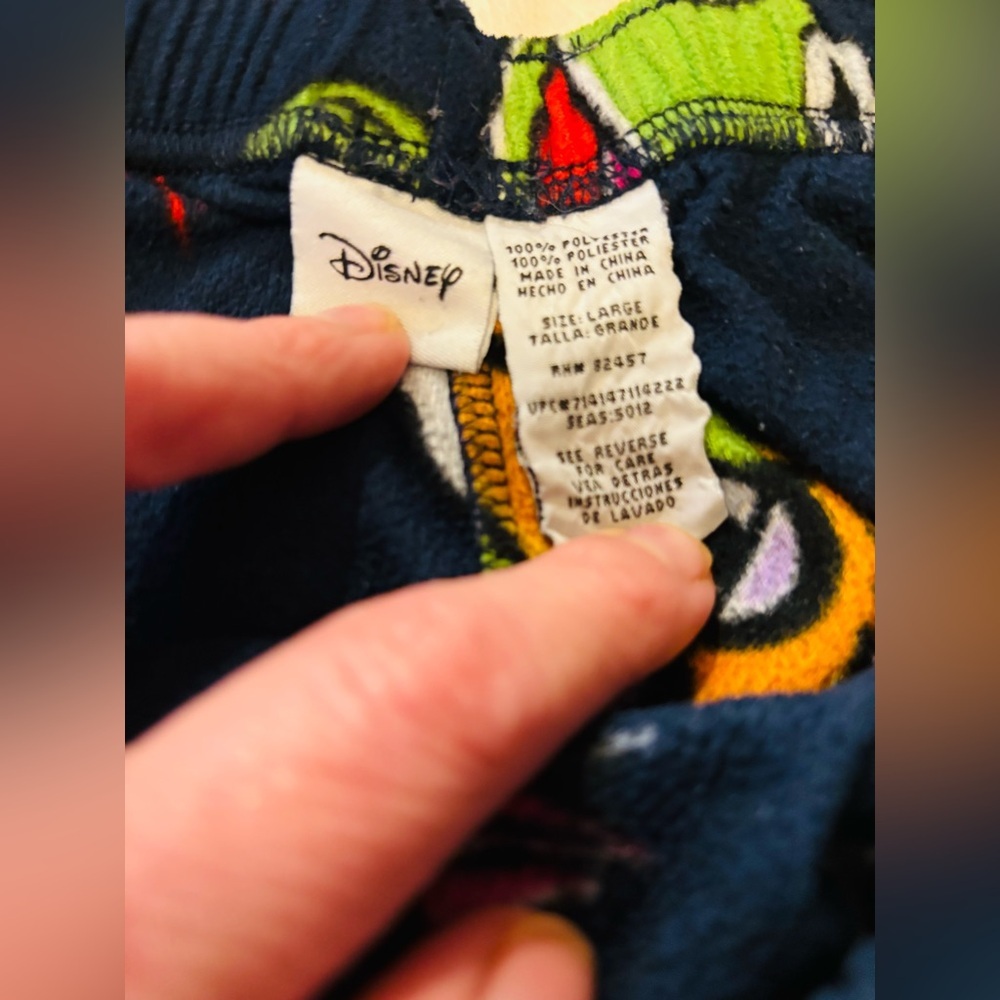 Disney All Over Printed Pajama Pants EUC Size Large - Picture 6 of 6